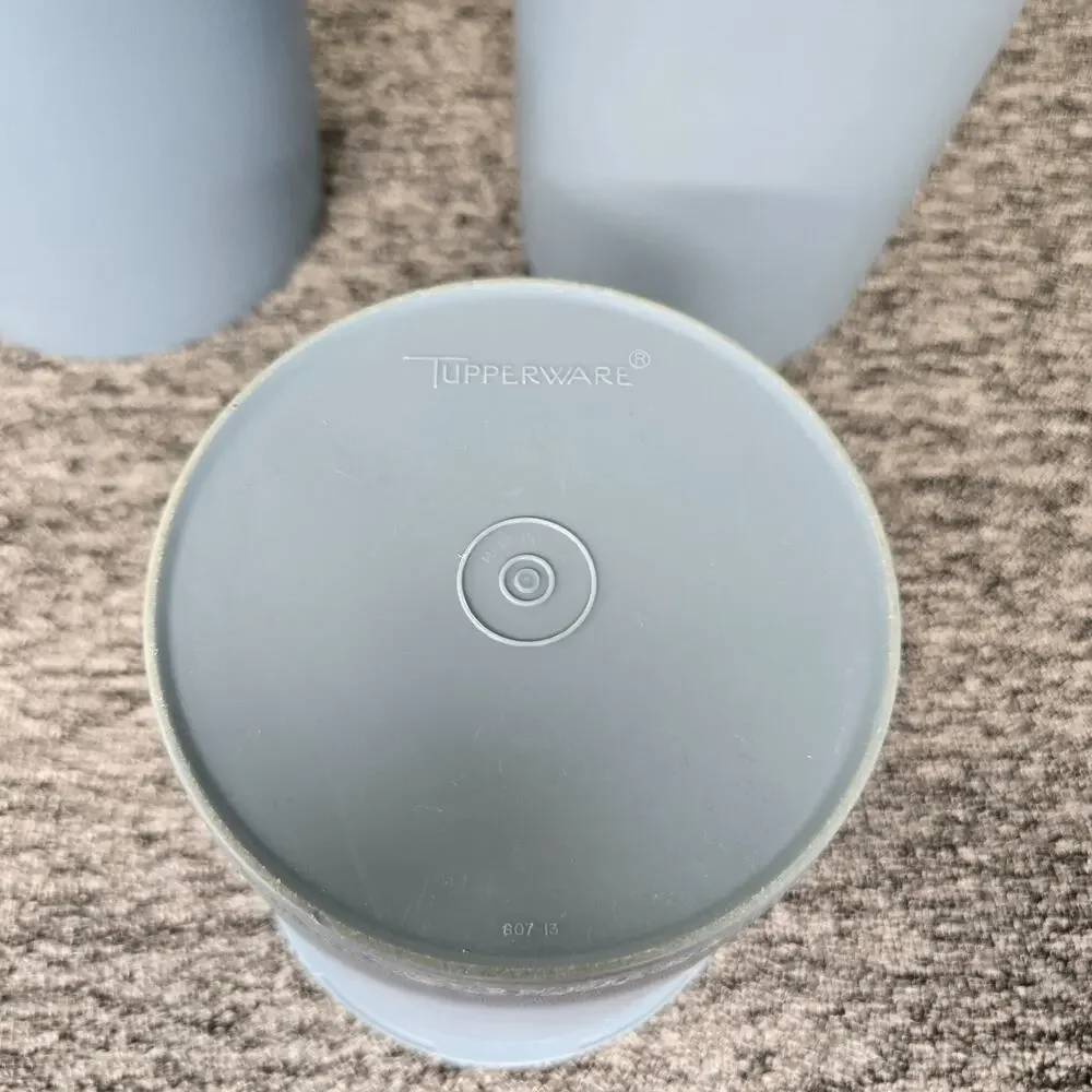 VTG Tupperware Servalier Nesting Canister Set of 5 Country Blue 5 Lids 1 Cracked